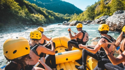 Nabolji rafting i naduži zip line u Crnoj Gori